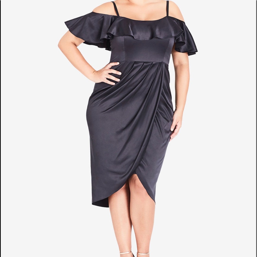 City Chic Trendy Cold Shoulder Plus Sz M Dress